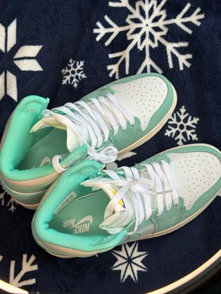 Nike Air Jordan 1 Retro High OG Turbo Green 40