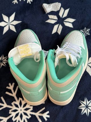 Nike Air Jordan 1 Retro High OG Turbo Green 40