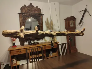 Lámpara de techo de madera y metal