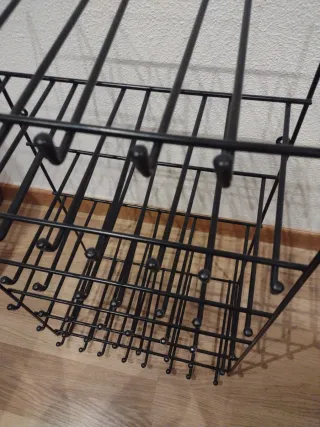 Estantería metálica negra multiusos