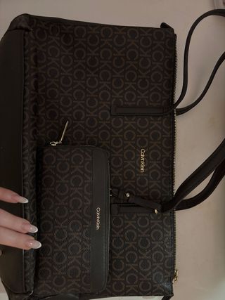 Conjunto Bolso y Cartera Calvin Klein