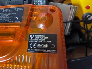 Consola Nintendo 64 Naranja Transparente