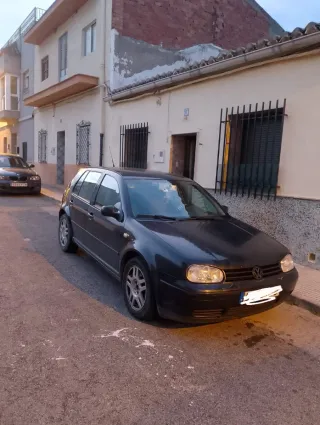 Volkswagen Golf 2003