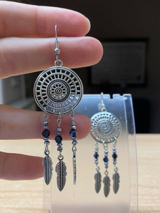 Pendientes Aro con Plumas y Cuentas