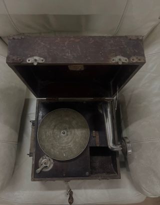 Gramófono Antiguo Decorativo Clásico (No funciona)