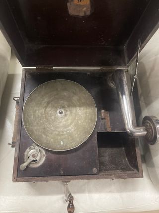 Gramófono Antiguo Decorativo Clásico (No funciona)