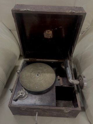 Gramófono Antiguo Decorativo Clásico (No funciona)