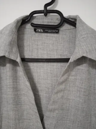 Blusa Zara Talla M con detalles