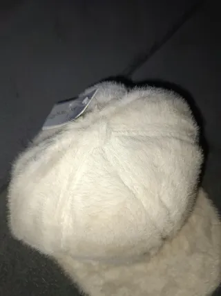 Gorra UGG Blanca Peluda