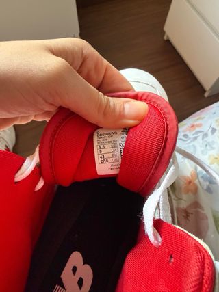 Tenis New Balance 650 Blancos y Rojos