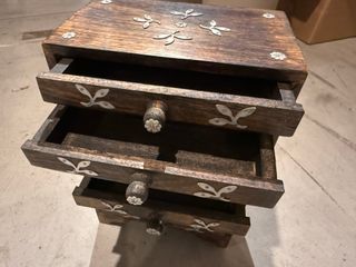 Portagioie artigianale in legno