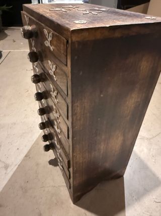 Portagioie artigianale in legno