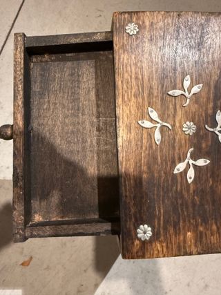 Portagioie artigianale in legno