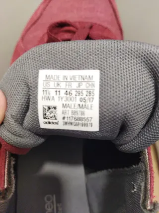 Zapatillas Adidas rojas y blancas