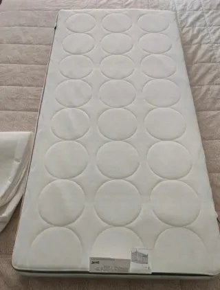 Materasso Ikea in schiuma per lettino, 60x120x8 cm