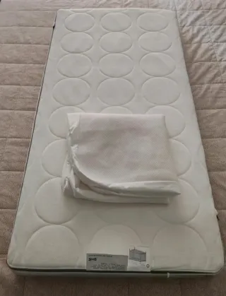 Materasso Ikea in schiuma per lettino, 60x120x8 cm