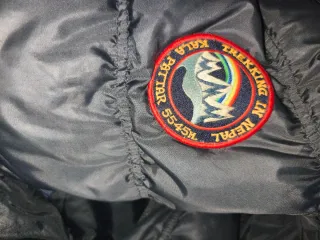 Plumífero Tommy Hilfiger Talla L Negro/Rojo