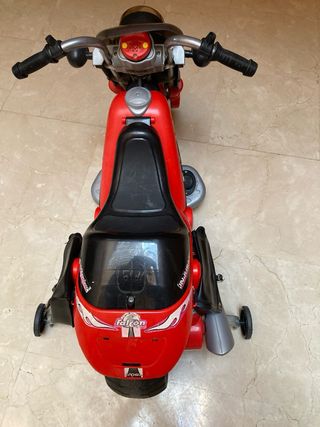 Moto a batería infantil roja