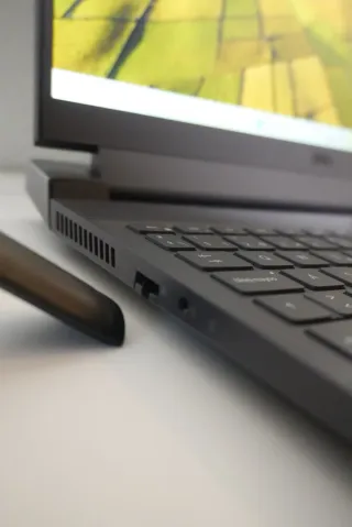 Ordenador Portátil Dell I5-10500H RTX-3050TI 16GB