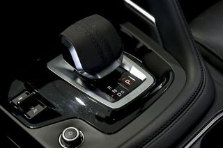 Jaguar E-Pace   2.0D 163PS MHEV S 4WD Auto