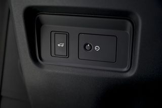 Jaguar E-Pace   2.0D 163PS MHEV S 4WD Auto