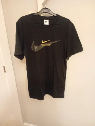 Camiseta Nike Athletic Dept. Negra Talla XS