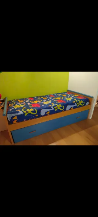 Cama infantil / niño / dormitorio juvenil