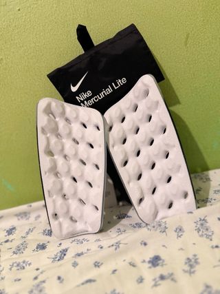 Espinilleras Nike Mercurial Lite Talla S