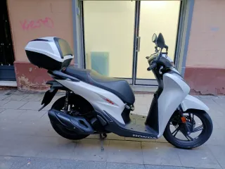 Honda SH 125 Scooter