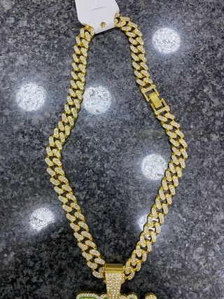 Collana Rich con diamanti e sacchi di denaro