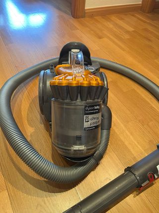 Aspirador Dyson DC22 Allergy Parquet AVERIADO