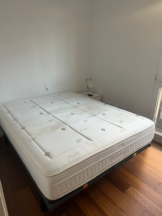 Base Cama y Colchón 150 x 190