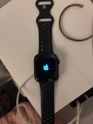 Apple Watch S5 Nike 44mm Negro