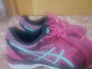 Zapatillas Asics cumulus 18  rosas