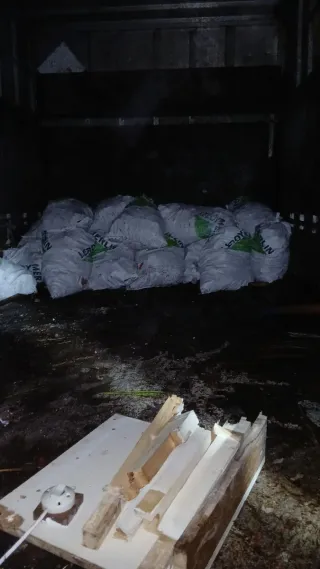 Desescombros y  demoliciones 610 97 15 84 llamarme