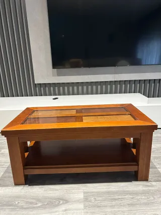 Mesas de madera maciza y cristal + 4 sillas mimbre