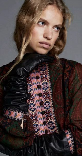 Vestido Zara estampado paisley