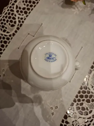 Lattiera Thun in porcellana bianca