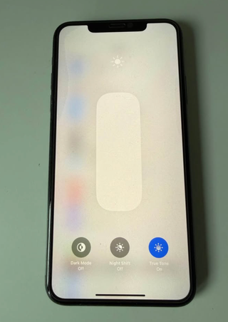 iPhone 11 Pro Max 64GB + Powerbank 10000mAh