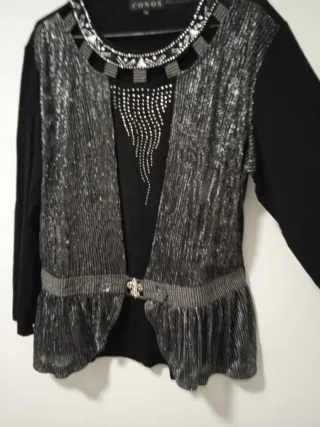 Blusa CONOS Negra y Plateada Talla XL