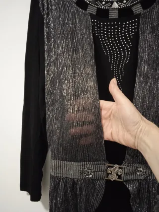 Blusa CONOS Negra y Plateada Talla XL