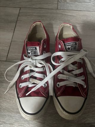 Converse rojos talla 37