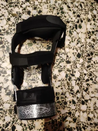 Rodillera Donjoy Armor Fourcepoint XL Derecha