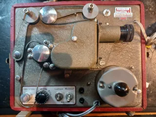 Proyector Cine Royal CineGEL 300 8