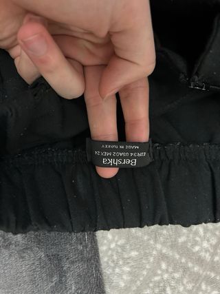 Falda pantalón negra con cinturón