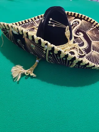 Sombrero mexicano Charro/Mariachi Negro y Dorado