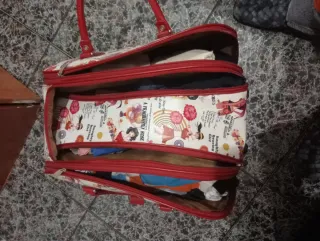 Bulto viaje o gimnasio multicolor bonito y elegant