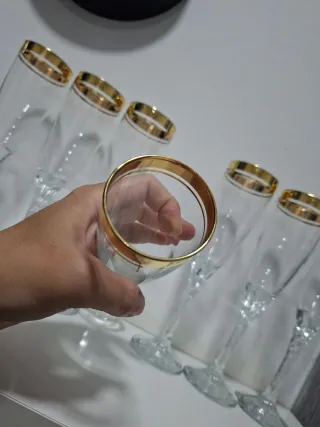 Copas de cristal con filo de oro