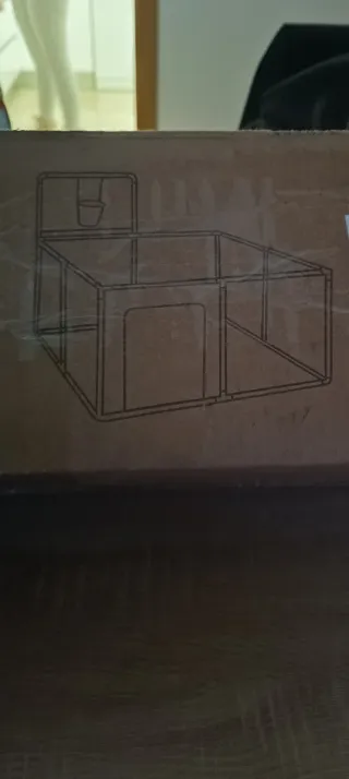 Parco giochi con palline grigio