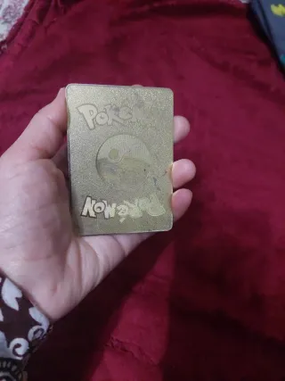 Carta Pokémon VMAX Pikachu metálica